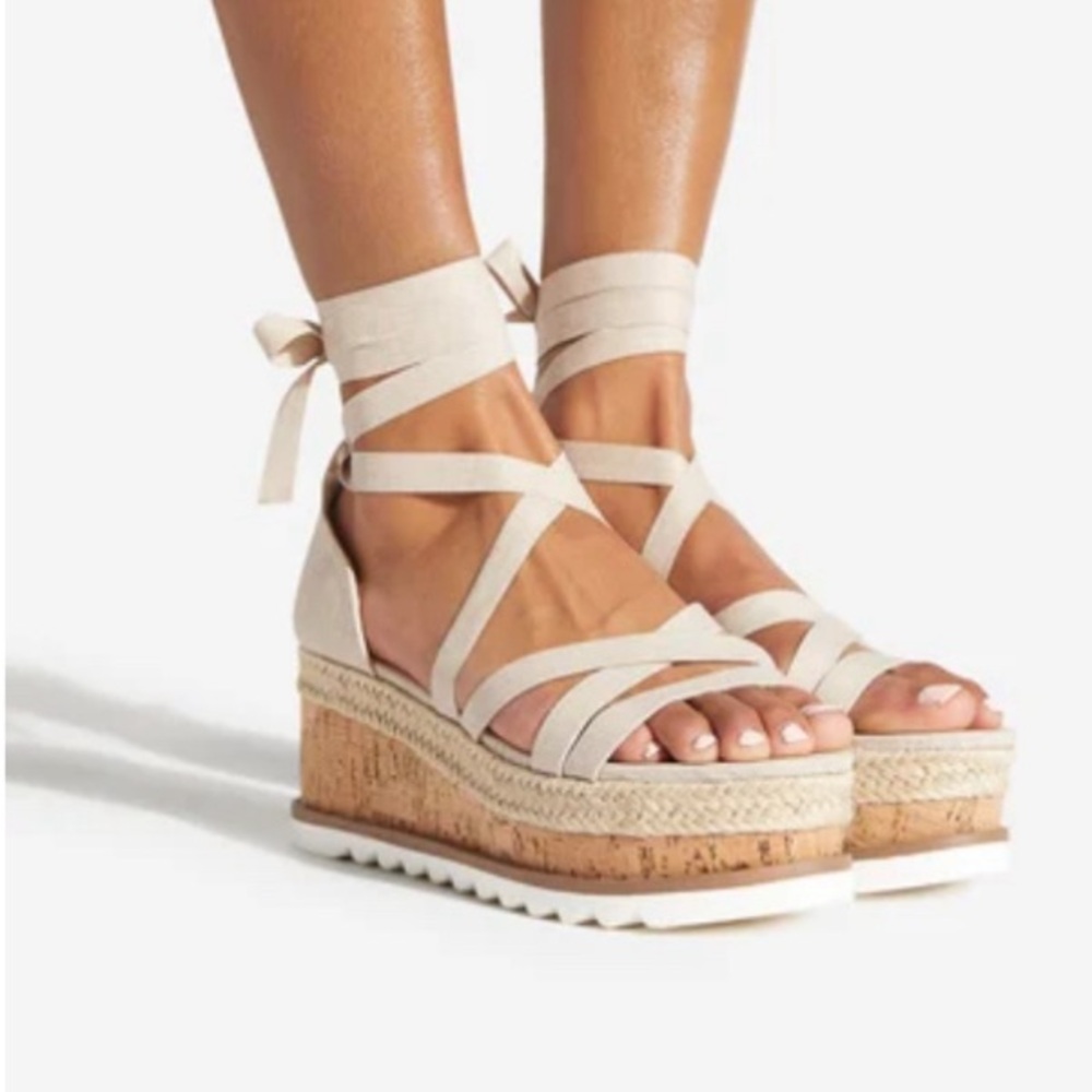 TANDICE LACE UP PLATFORM WEDGE